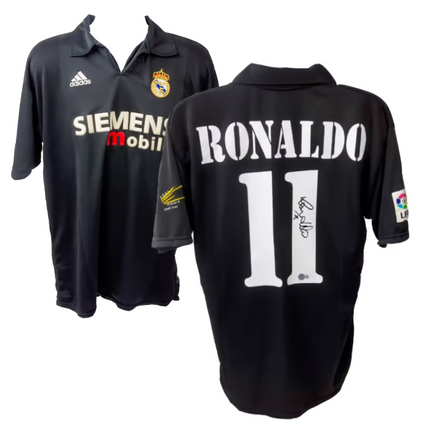 Ronaldo Nazario #11 Real Madrid 02/03 Away Signed Jersey (Beckett COA)