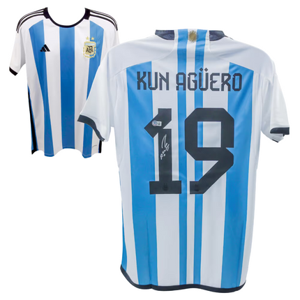 Sergio Kun Aguero #19 Argentina 2022 Home Signed Jersey (Beckett COA)